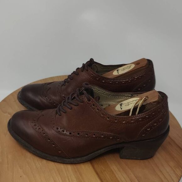 Frye Maggie Perf Oxford Wingtip Heeled Booties- Womens- Size 7-Brown-Leather - Picture 3 of 12